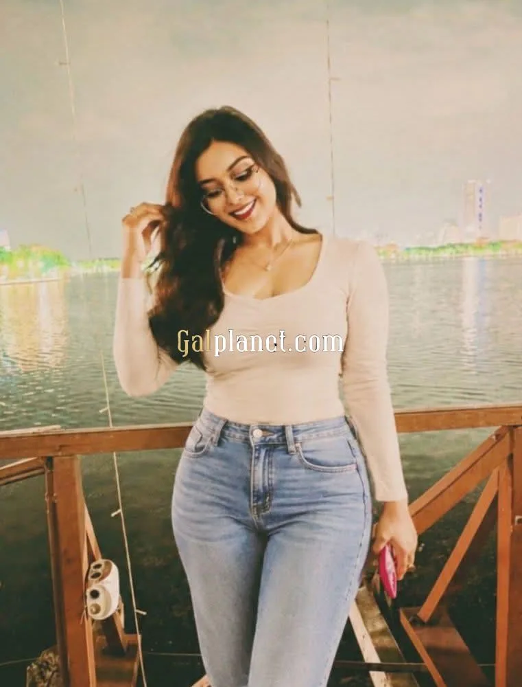 Nisha 𝟳𝟱𝟰𝟰𝟬𝟱𝟰𝟵𝟯𝟮 Direct payment to girl hand cash (COD) Real