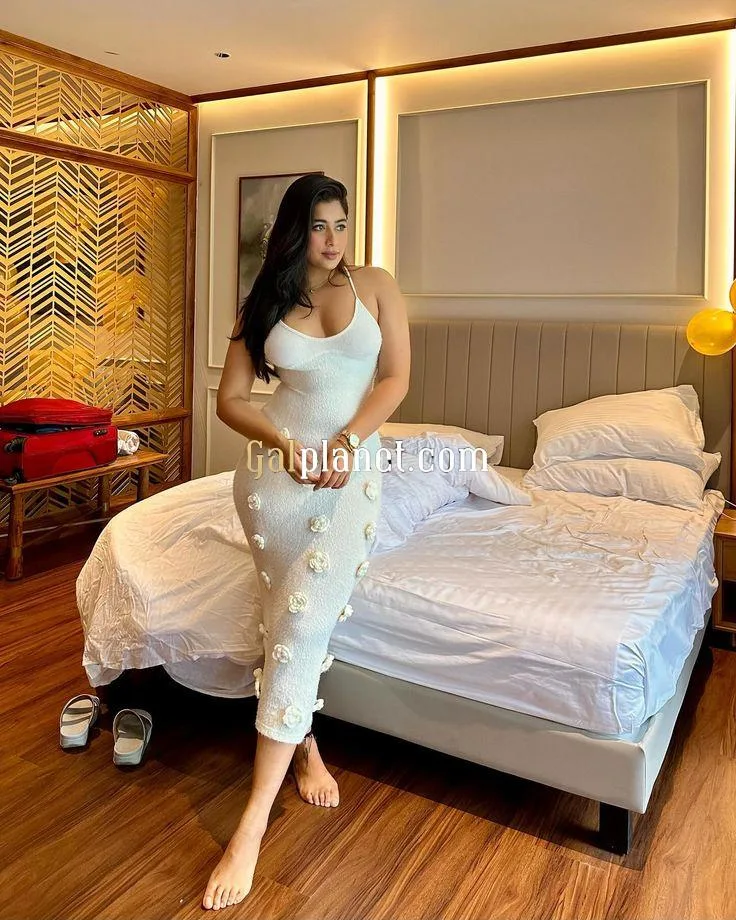 MONIKA SHARMA VIP CASH PAYMENT HAND VIP NO ADVANCE