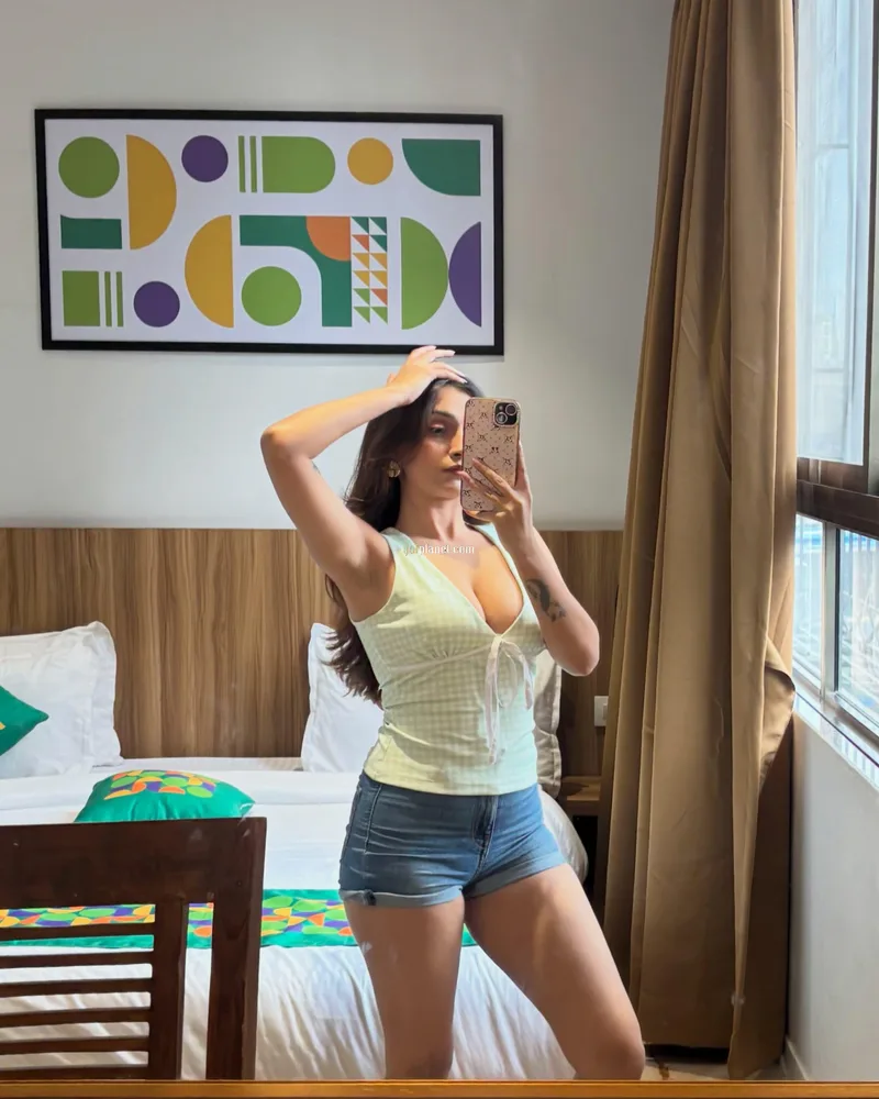 Monika 𝟳𝟲𝟰𝟰𝟴𝟵𝟰𝟮𝟯𝟭 All over vip star category Hotel outcall s