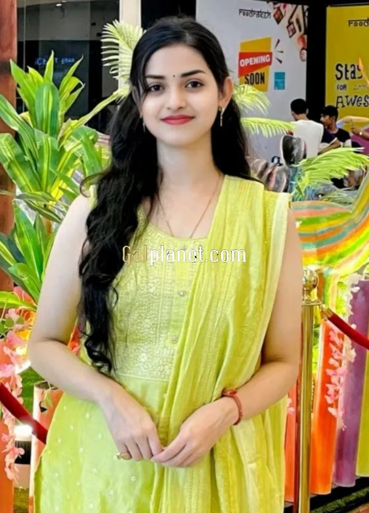 Nitu call girl escort service