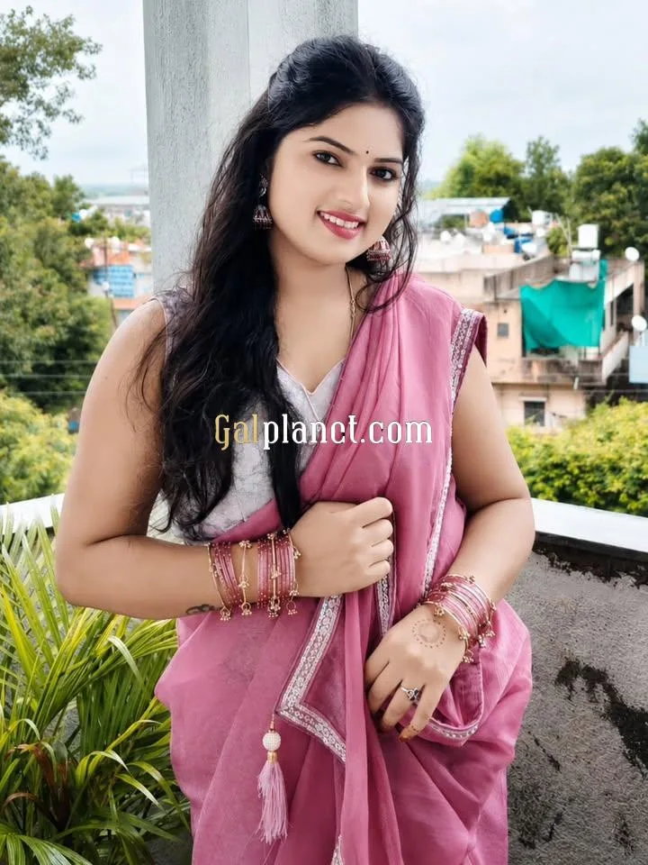 Hot sexy babycall me hot girlHI sexy girls plz call me baby full enjo