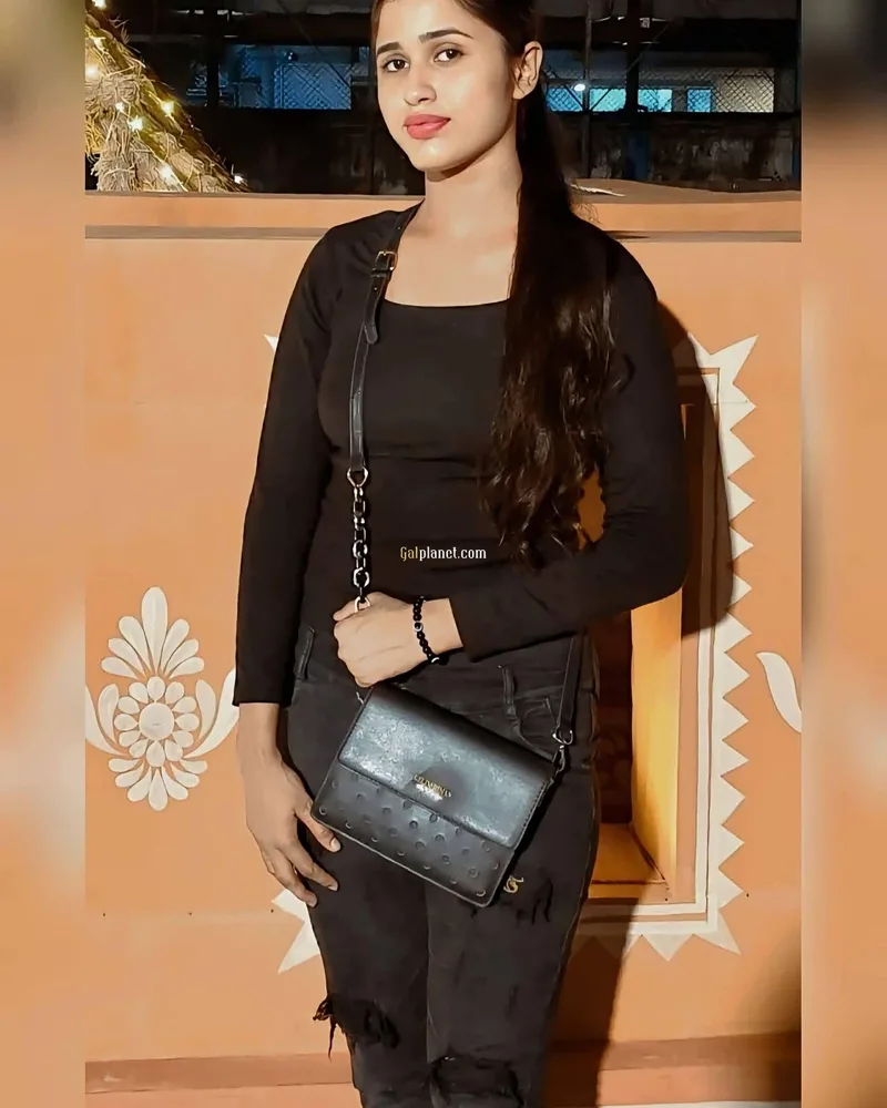 Coimbatore Call GIRL♥️ 𝟳𝟲𝟴𝟮𝟴𝟮𝟰𝟳𝟵𝟯 ♥️CALL GIRLS IN♥️ESCORT