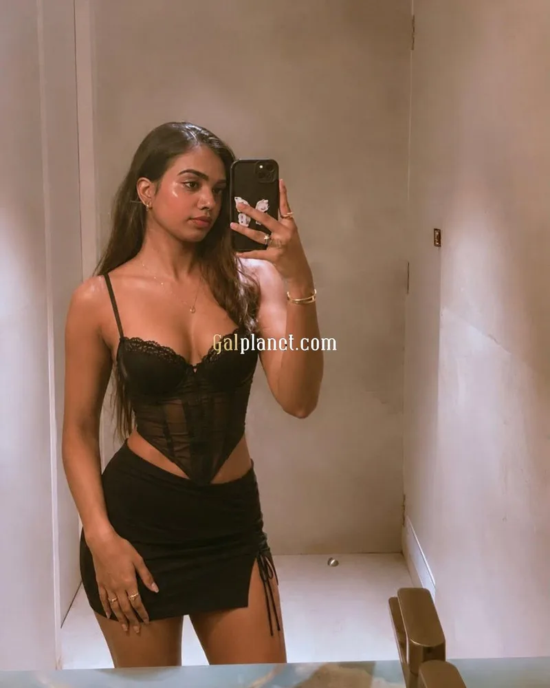 LOW PRICE ♥️CASH PAYMENT ♥️ HOT SEXY GENUINE  COLLEGE GIRL