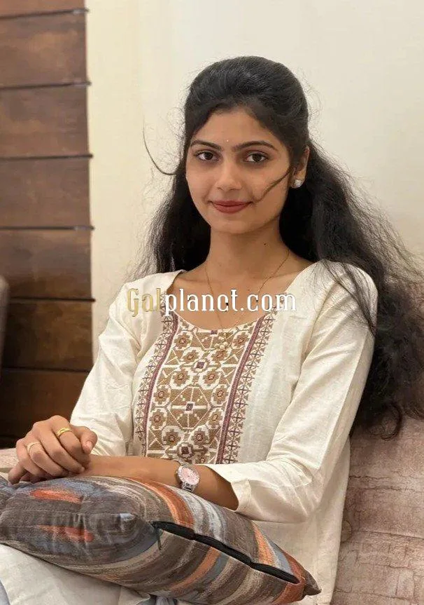Kota Low Price ♥️ CASH PAYMENT 𝟖𝟏𝟎𝟐𝟕𝟔𝟓𝟎𝟖𝟓 Hot Genuine girl