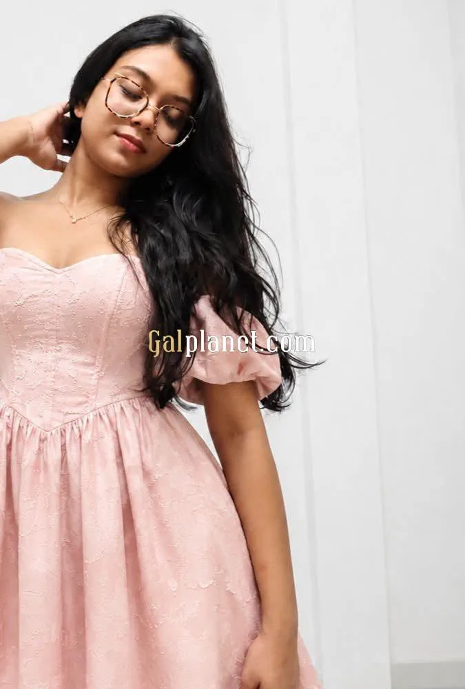 Nisha 𝟳𝟱𝟰𝟰𝟬𝟱𝟰𝟵𝟯𝟮 Call me now  College girls Working girls Ho