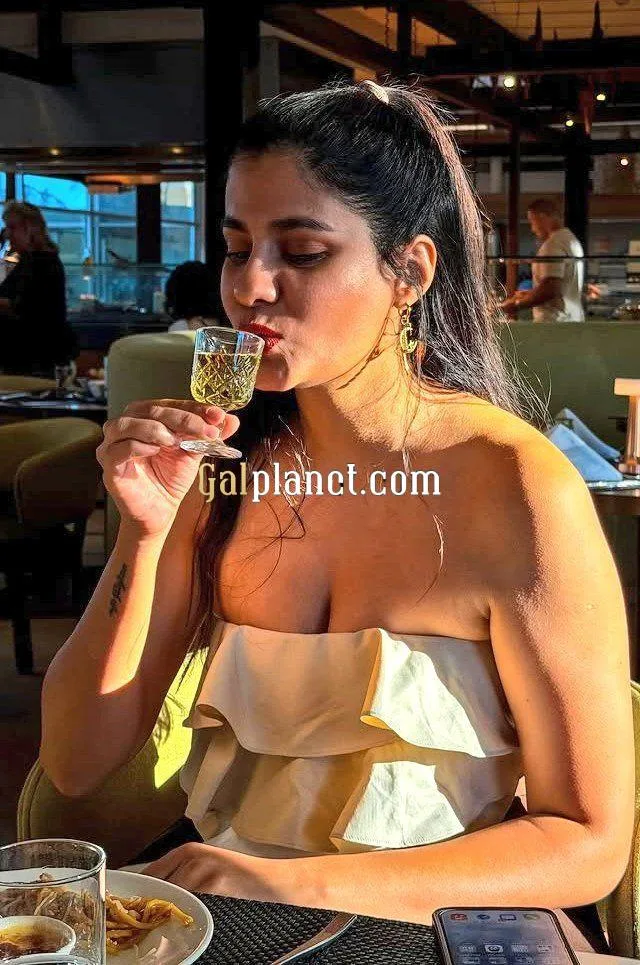 Gariahat cash payment hand to hand no advance