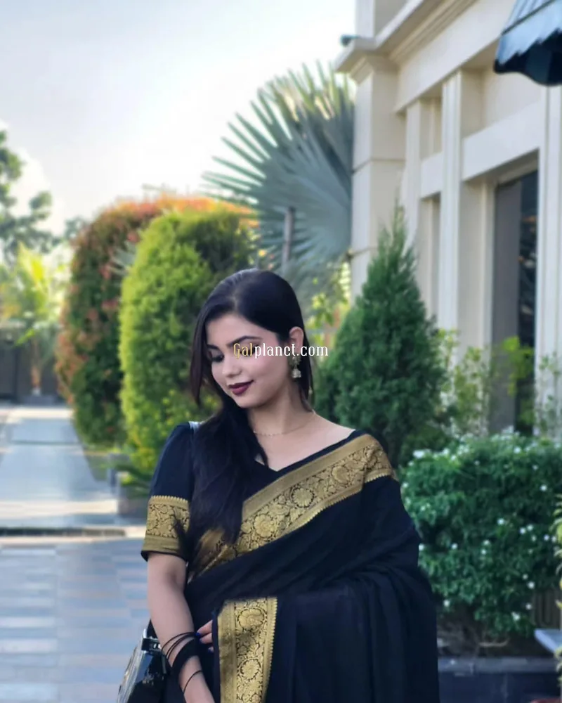 Nisha ✅💸Hand to hand cash payment genuine service high profile girl