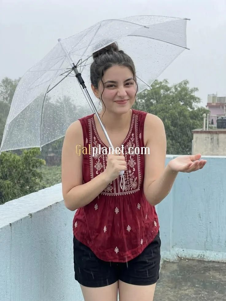 Darjeeling paid girls available in all city Darjeeling full cash payme