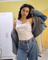 Riya Singh escort se