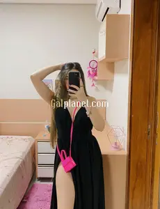 Hot girl escort serv
