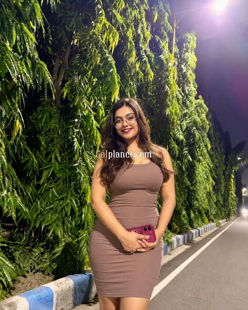 Nisha 𝟳𝟱𝟰𝟰𝟬𝟱𝟰𝟵𝟯𝟮 HOT & SEXY MODELS // COLLEGE GIRLS AVAILABL