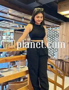 Beautiful Sneha Bhiw