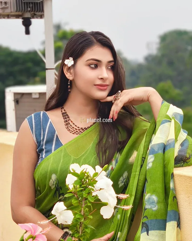 Nisha 𝟳𝟱𝟰𝟰𝟬𝟱𝟰𝟵𝟯𝟮 Full cash real genuine service hand to hand