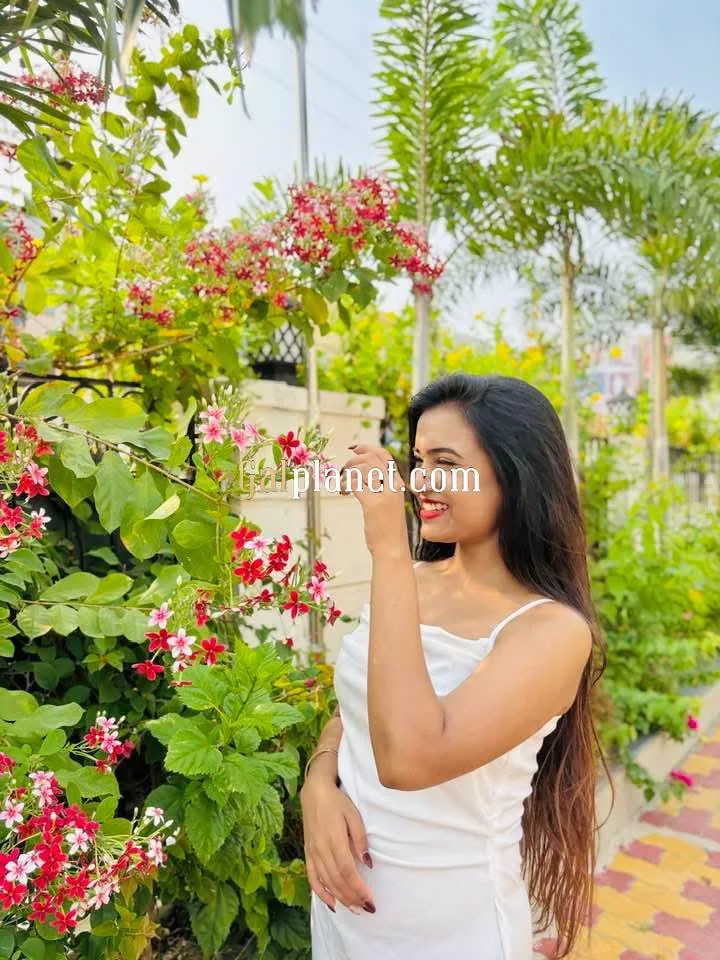 Nisha 𝟳𝟱𝟰𝟰𝟬𝟱𝟰𝟵𝟯𝟮 no booking TAKE ME ONE CHANCE I WILL GIVE U