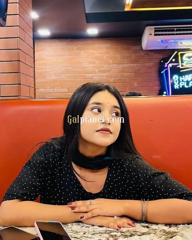 Nisha 𝟳𝟱𝟰𝟰𝟬𝟱𝟰𝟵𝟯𝟮 I like to spread my legs so that u could sm