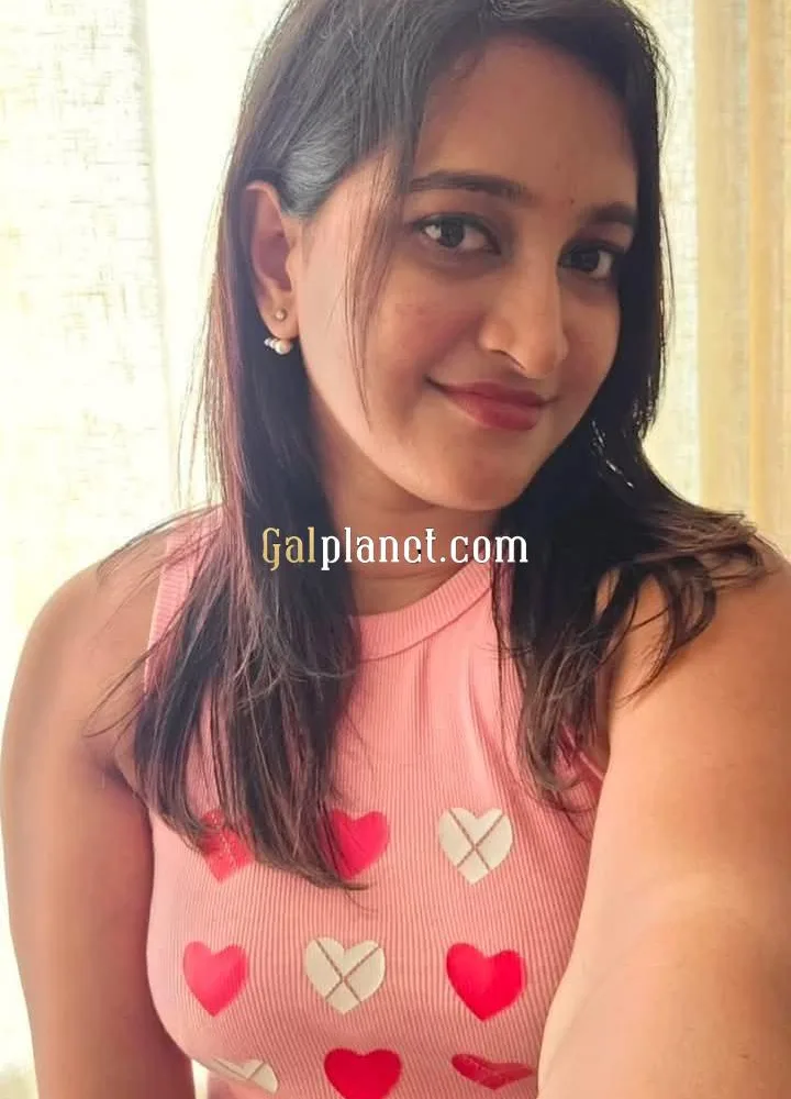 Low pri genuine sexy VIP call girls are provided safe and secure servi