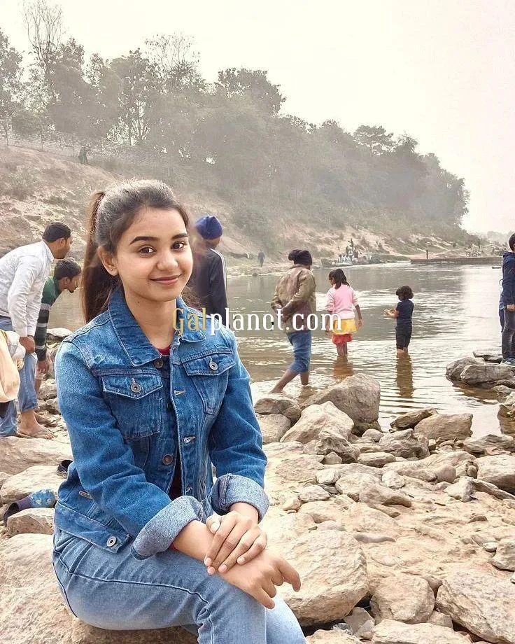 Naina call girl