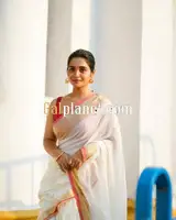 Asha singhaniya