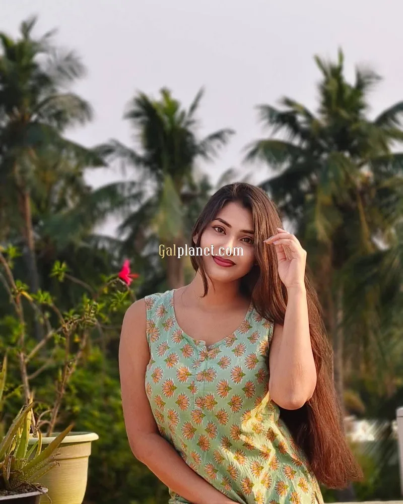 Nisha 𝟳𝟱𝟰𝟰𝟬𝟱𝟰𝟵𝟯𝟮 Book your appointment now All type call gir