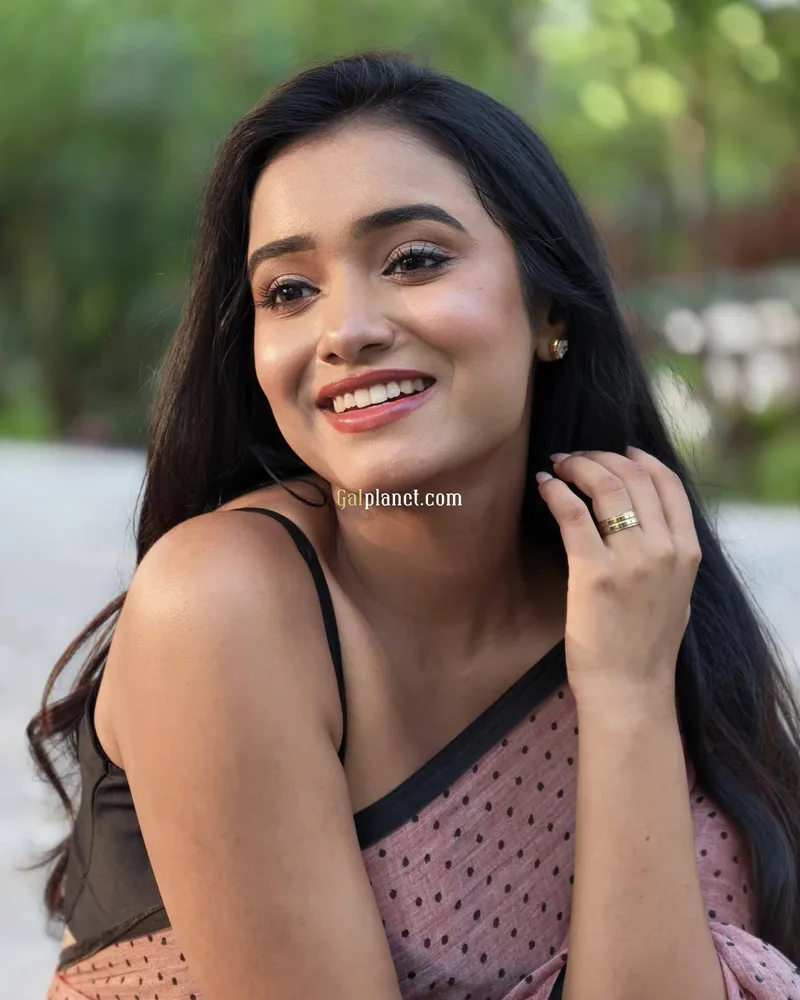 Nisha 𝟳𝟱𝟰𝟰𝟬𝟱𝟰𝟵𝟯𝟮 I Enjoy Meeting Genuine People And Creating