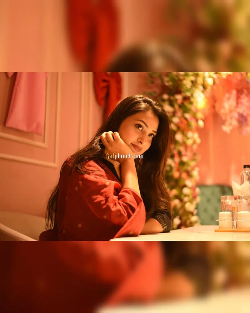 Nisha 𝟳𝟱𝟰𝟰𝟬𝟱𝟰𝟵𝟯𝟮 GOOD QUALITY EDUCATED PROFILE HOTEL SERVICE