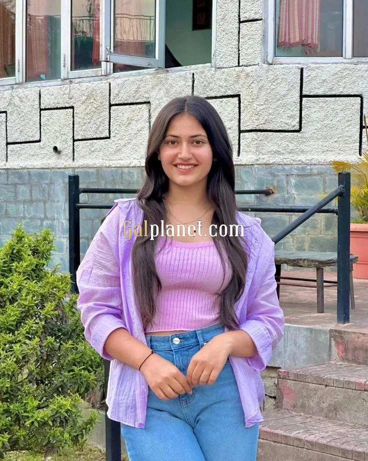 Escort service Neetu jainuin