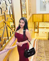 I AM NISHU♥️HAND TO