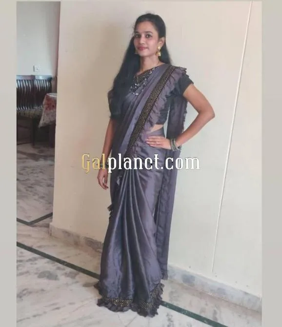 in sector 52 Noida call girl in sexy girl modelling in sector 52 Noida