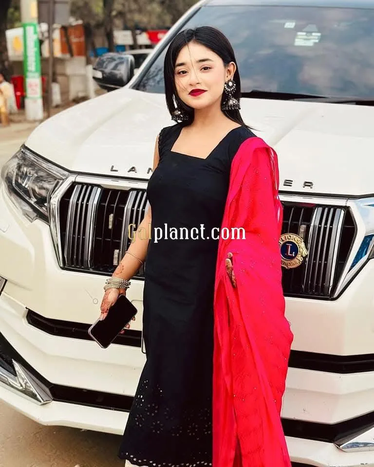 Nisha 𝟳𝟱𝟰𝟰𝟬𝟱𝟰𝟵𝟯𝟮 Hi I'm Anu Shree. I'm a independent Telegu
