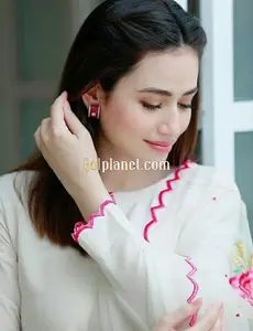 Puja Sharma call gir