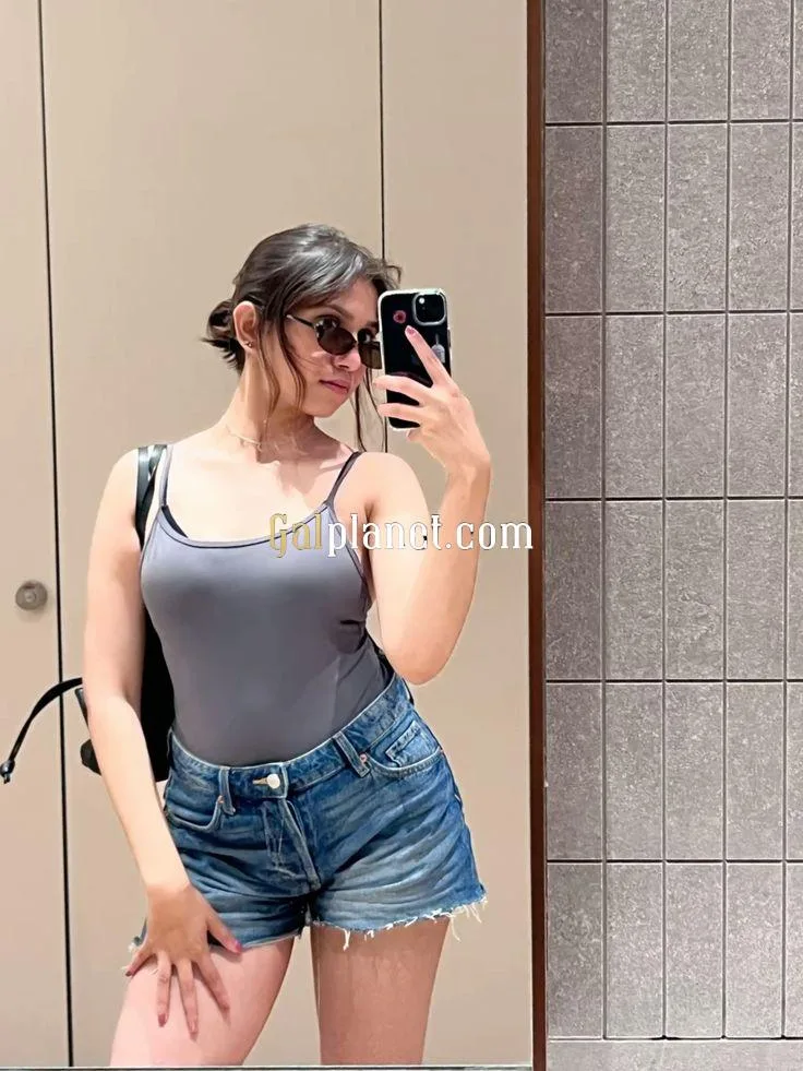 HELLO EVERYONE MY NAME IS DIVYA ✅ FULL SERVICE ✅HOT & SEXY MODELS // C