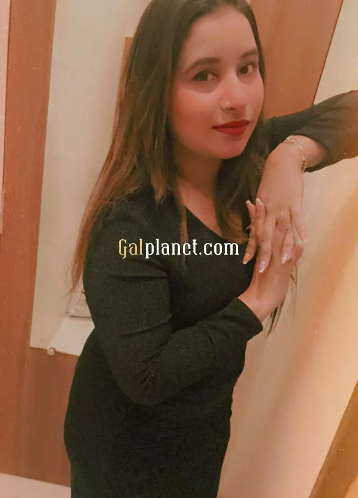 HOT & SEXY MODELS // COLLEGE GIRLS AVAILABLE FOR COMPLETE ENJOYMENT WI