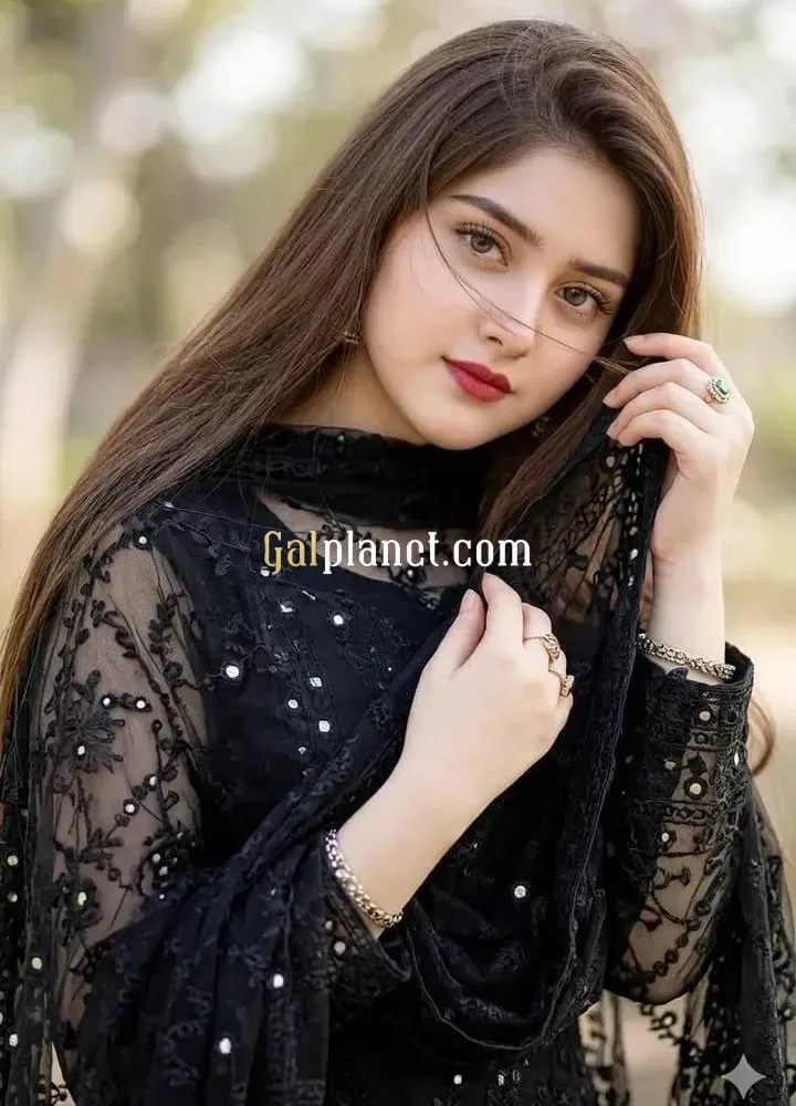 Delhi Escorts Service by young and pretty Independent Call Girls in De