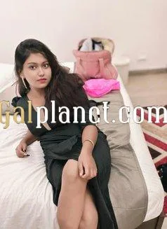 Call girl ❤️𝟖𝟏𝟎𝟐𝟕𝟔𝟓𝟎𝟖𝟓 ❤️Cash payment call girl meerut