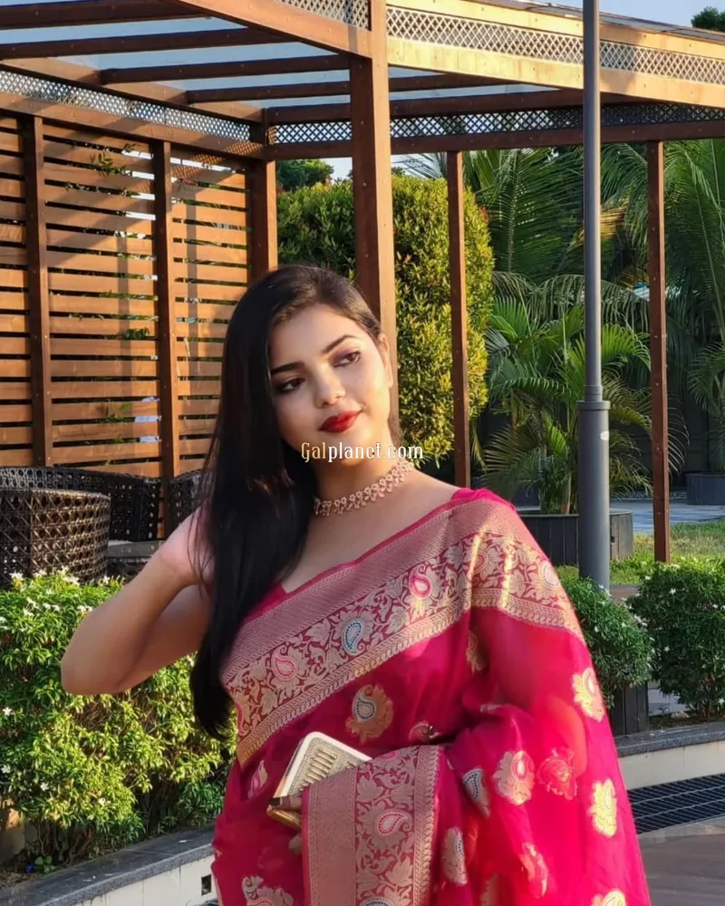 NISHA ji Today's available Click here link WhatsApp msg now Call me Al