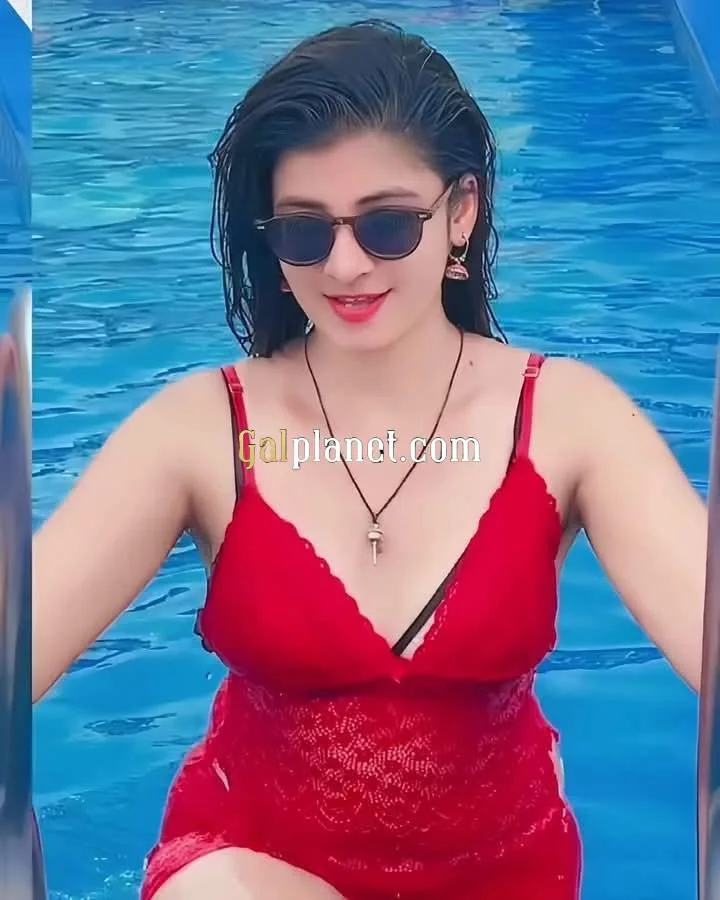 Hi I'm shreya independent girl meet direct My flat