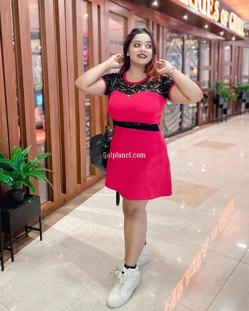 My self Riya Delex vip top model indipendent girl full service cash pa