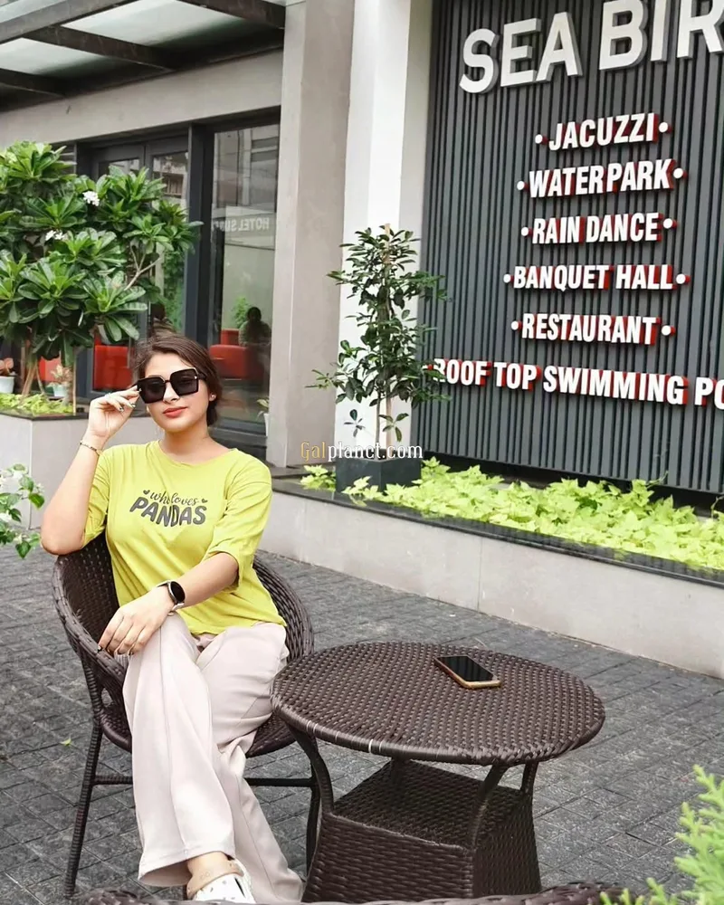 SONIA VERMA and I’m a truly stunning and elegant 22-year-old independe