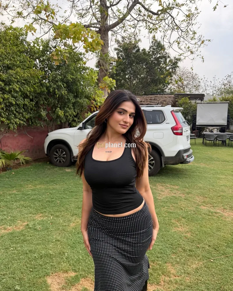 Myself Maya Patel call girl all time available