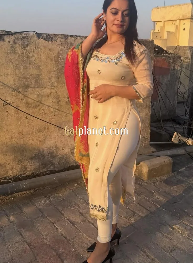 NAGPUR ESCORT SERVICE TOP SERVICE CASH PAYMENT VIP SERVICE HIGH CASH P