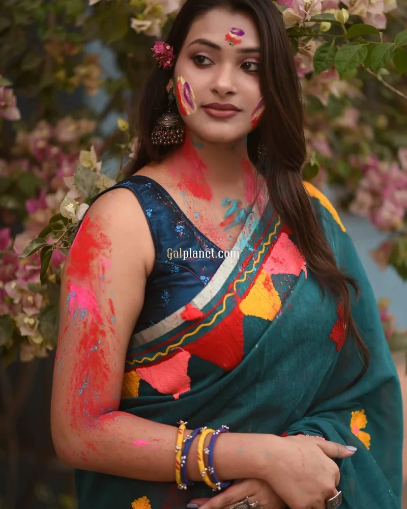 Nisha 𝟳𝟱𝟰𝟰𝟬𝟱𝟰𝟵𝟯𝟮 IndianNatural BoobsBlack HairSlim  Services