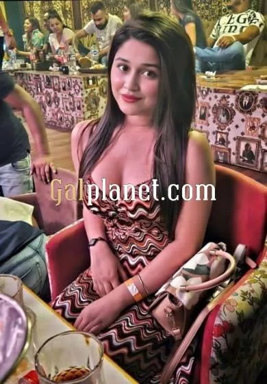 Safe type Sunita Singh low price girl in safety available sexy girl in