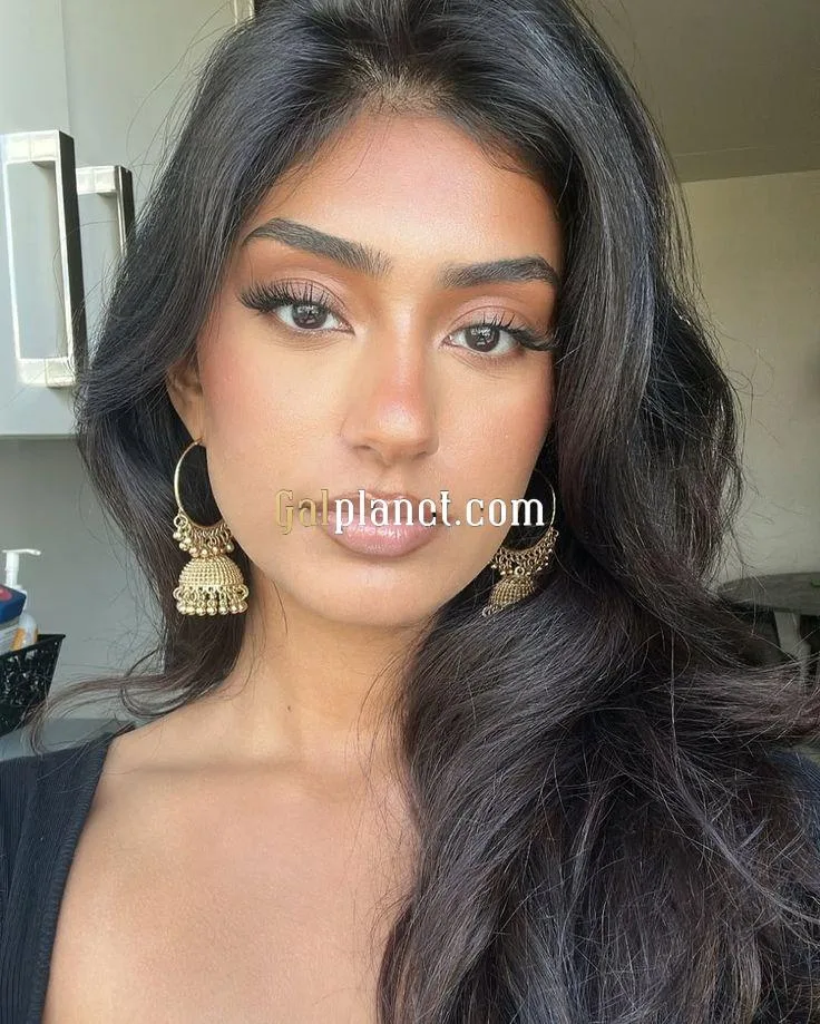 Hii profile girl escort service low price full Cash payment