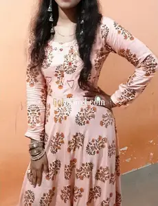 Jhanvi Kapoor Saksen