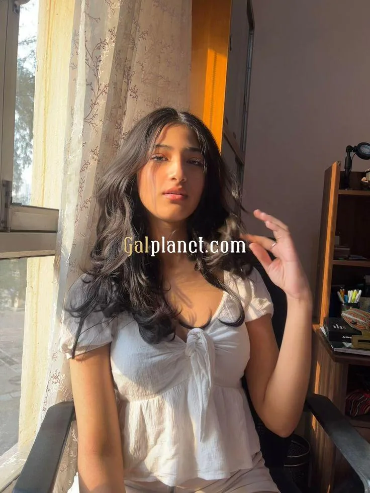Neha Singh call girl escort service low price full safe and secure