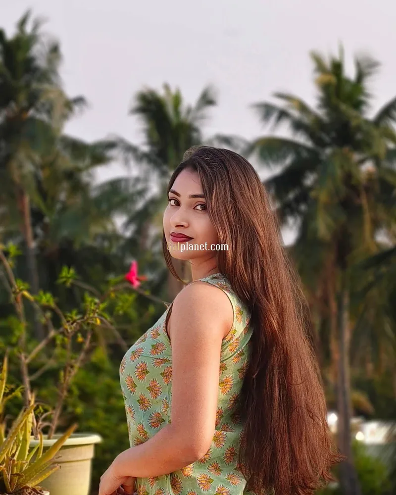 Nisha 𝟳𝟱𝟰𝟰𝟬𝟱𝟰𝟵𝟯𝟮 Book your appointment now All type call gir