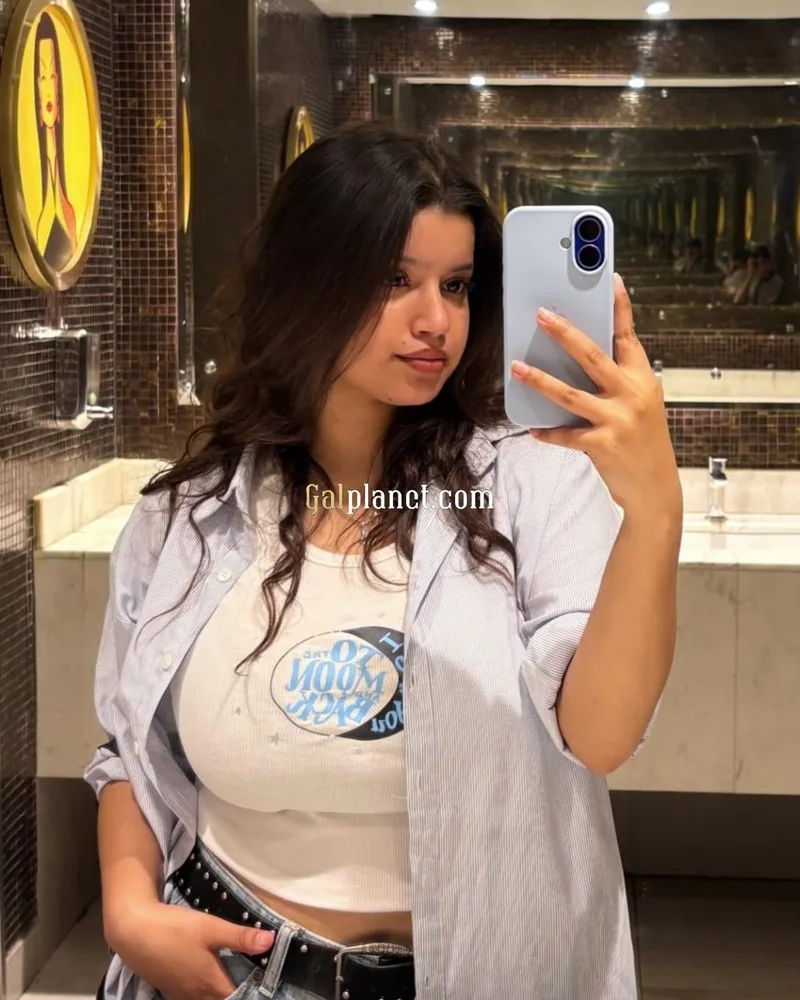 Jamnagar NISHA Call girl high class Independent college girl VIP model