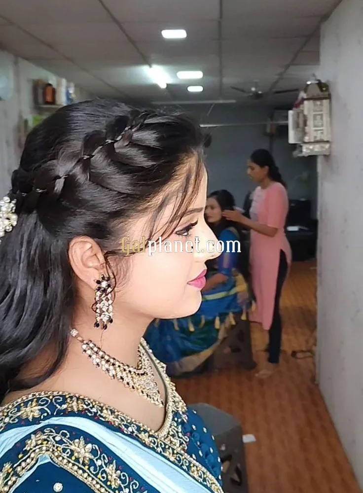 Jhansi  CALL GIRL❤️ 𝟗𝟬𝟬𝟔𝟯𝟔𝟗𝟗𝟗𝟖 ❤️ CALL GIRL IN ESCORT SERVIC