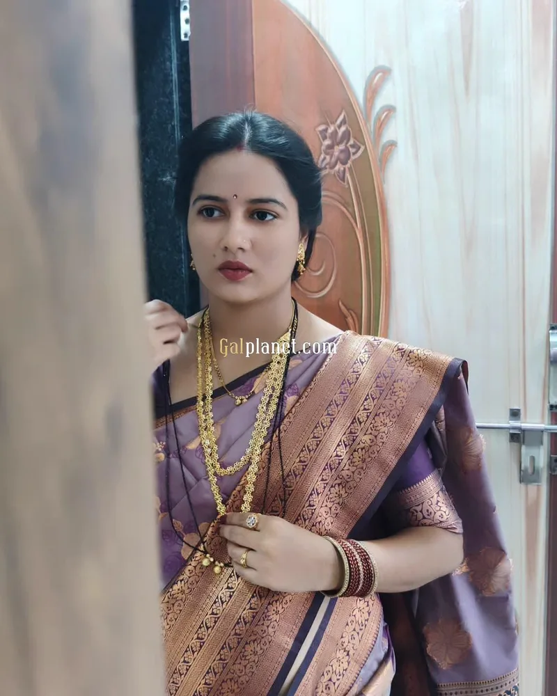 Singh Priti vip top model indipendent college girl cash payment call m