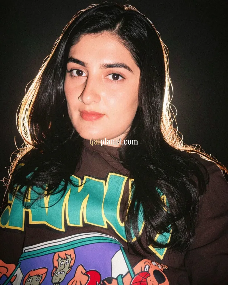 Today High Profile shusma hot sexy girl independent service cash